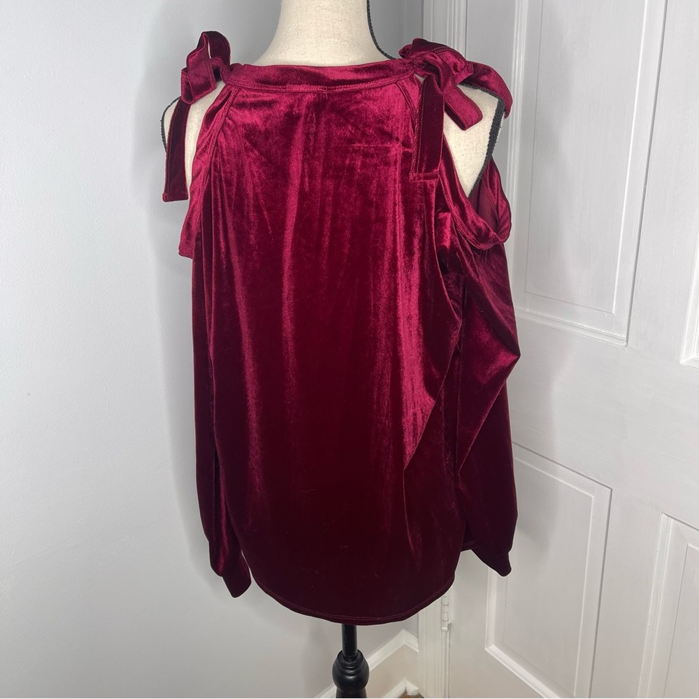 BiBi Red Velvet Tie Shoulder Top Size Large - Picture 7 of 9